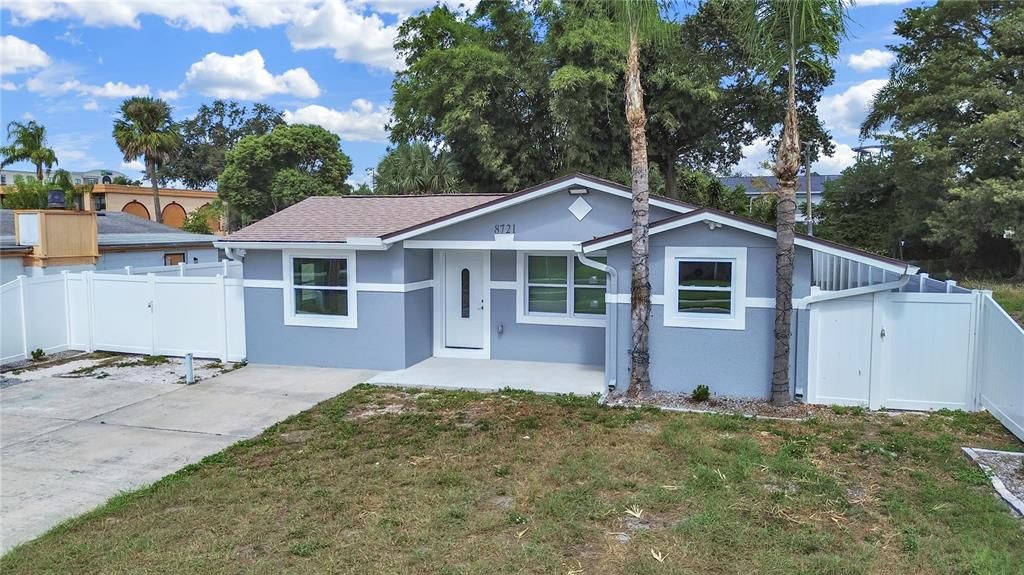 For Sale: $419,900 (4 beds, 3 baths, 1224 Square Feet)