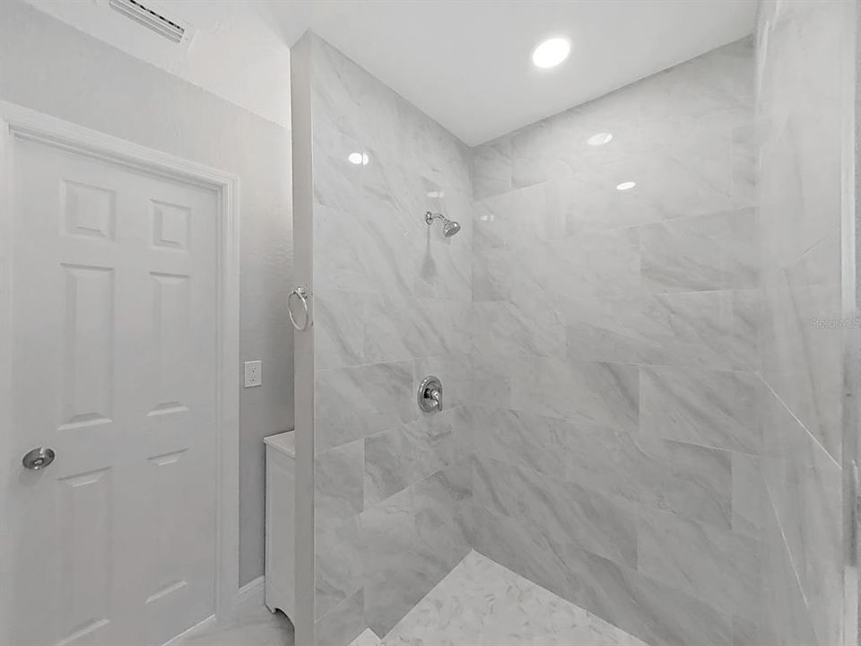 For Sale: $419,900 (4 beds, 3 baths, 1224 Square Feet)