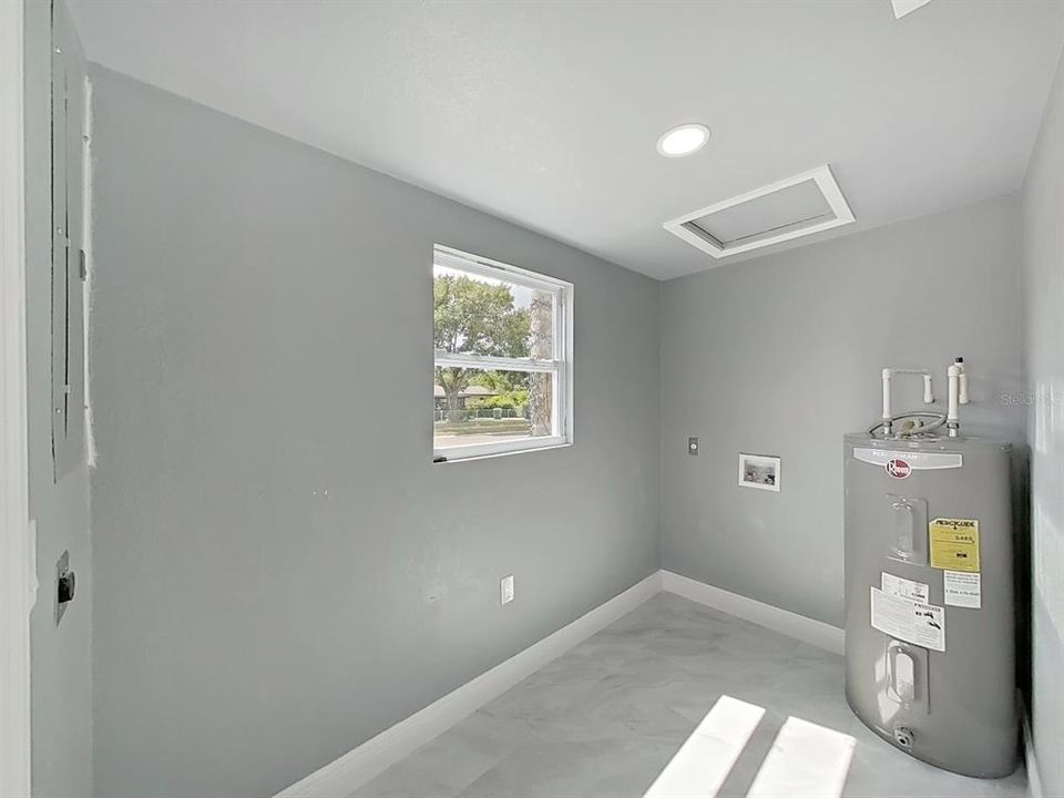 For Sale: $419,900 (4 beds, 3 baths, 1224 Square Feet)