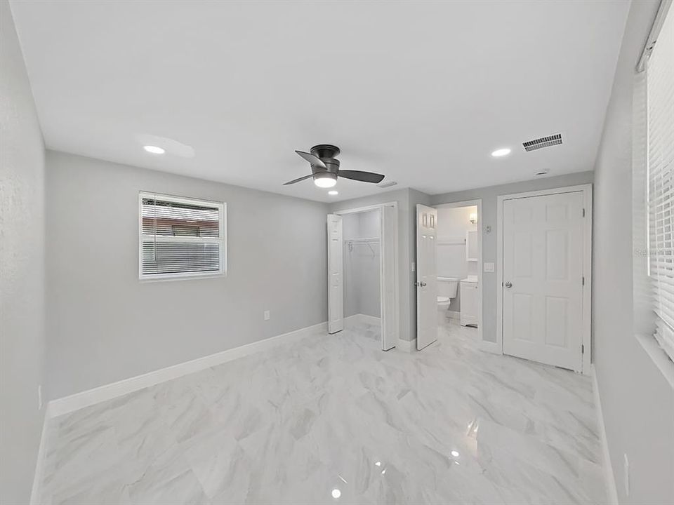 For Sale: $419,900 (4 beds, 3 baths, 1224 Square Feet)