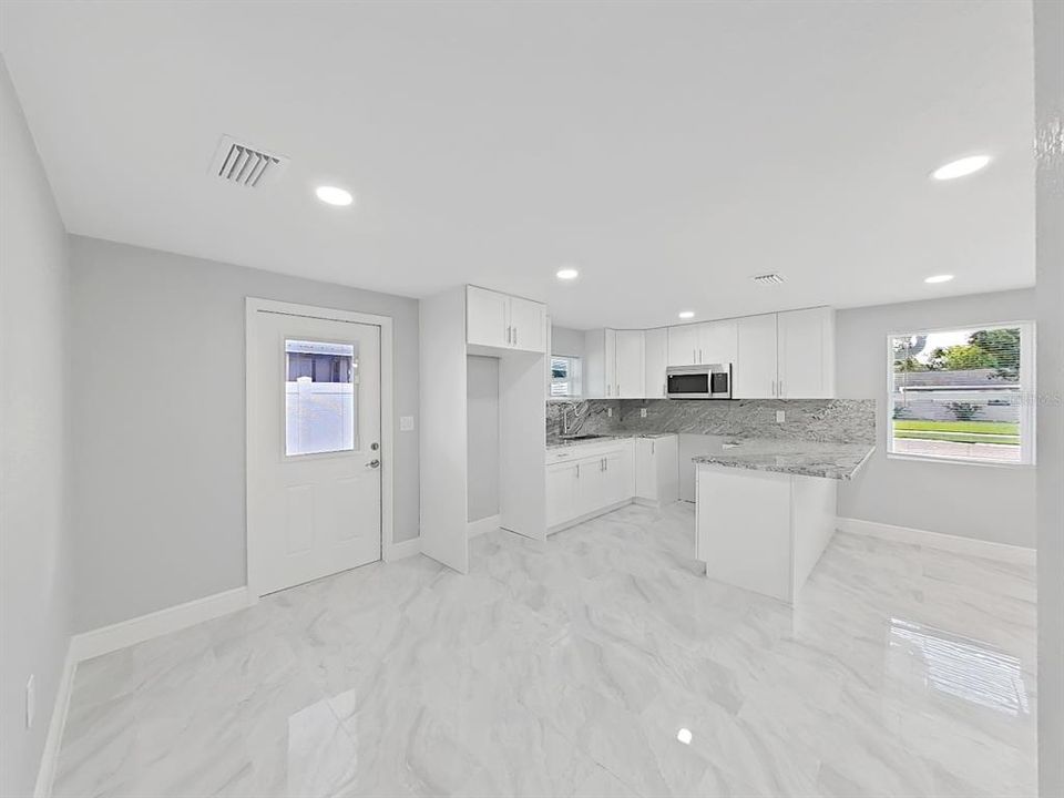 For Sale: $419,900 (4 beds, 3 baths, 1224 Square Feet)