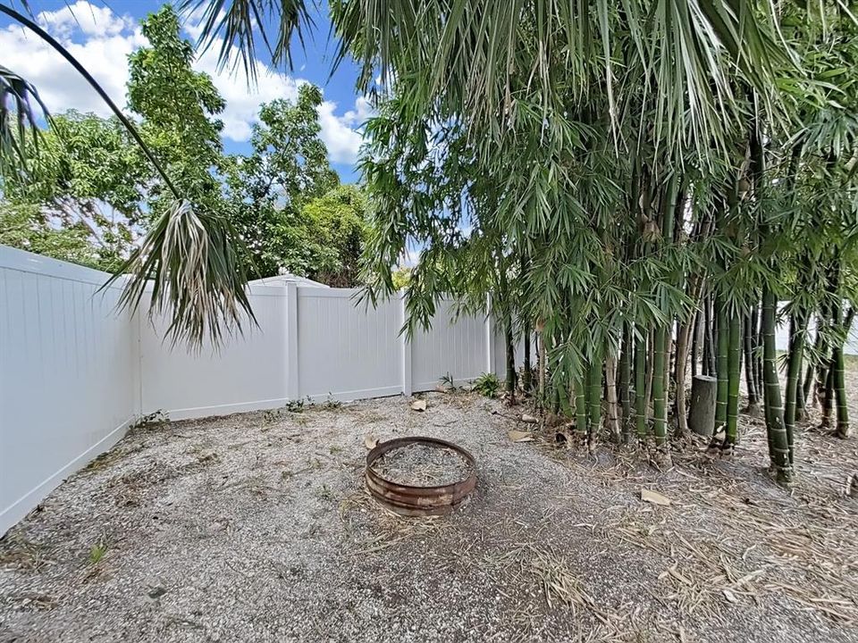 For Sale: $419,900 (4 beds, 3 baths, 1224 Square Feet)