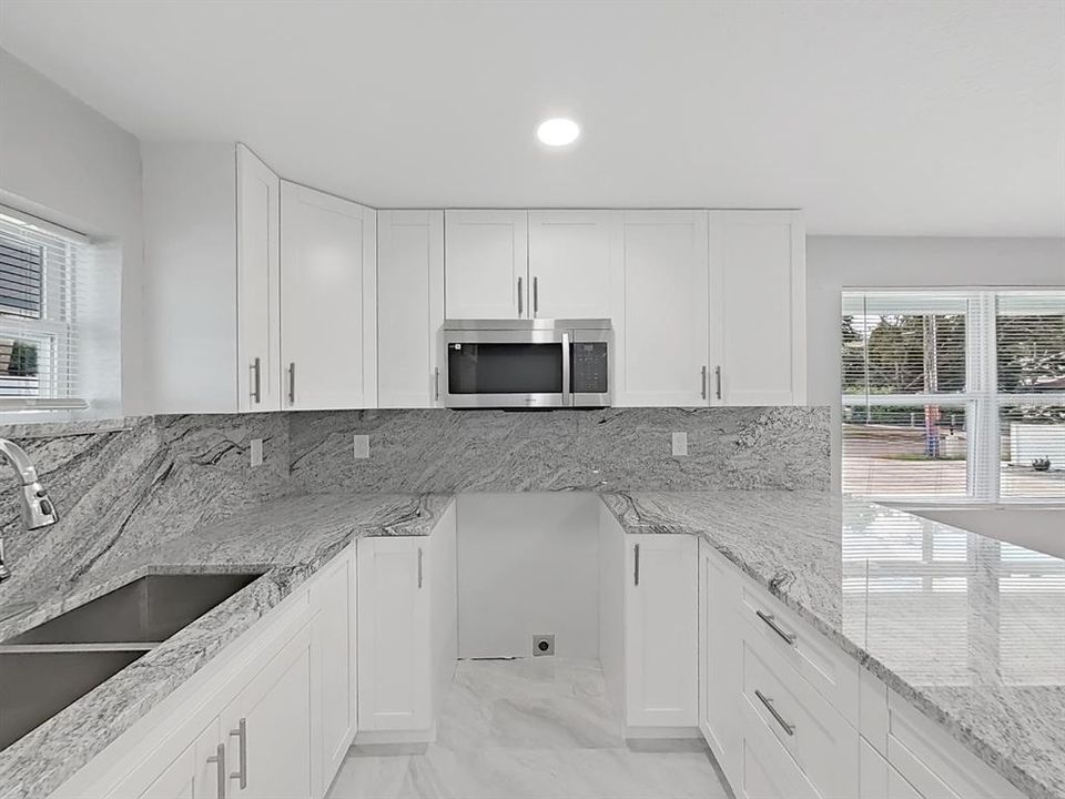 For Sale: $419,900 (4 beds, 3 baths, 1224 Square Feet)