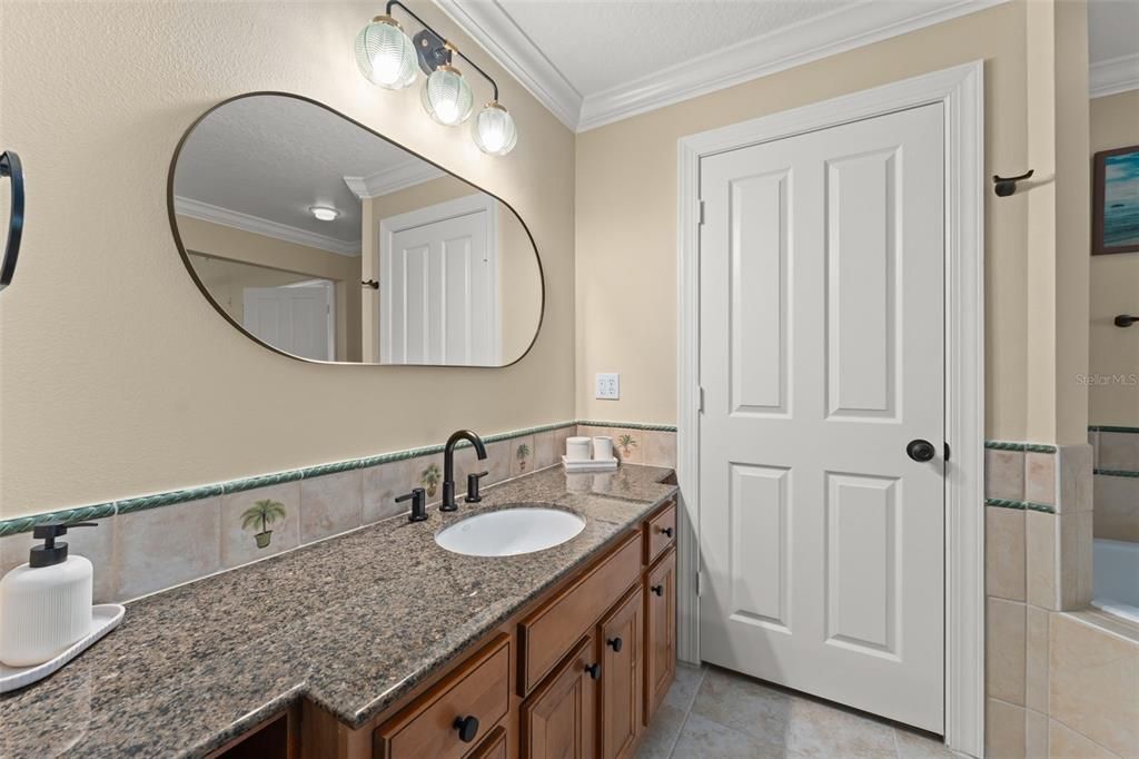 Active With Contract: $280,000 (3 beds, 2 baths, 1344 Square Feet)