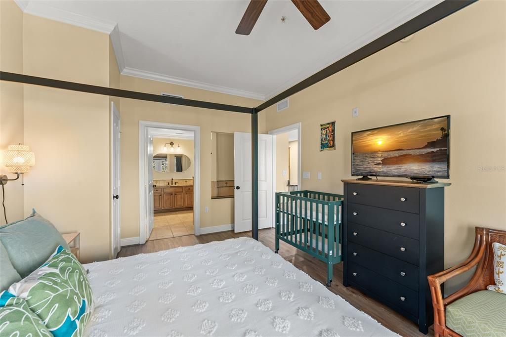 Active With Contract: $280,000 (3 beds, 2 baths, 1344 Square Feet)