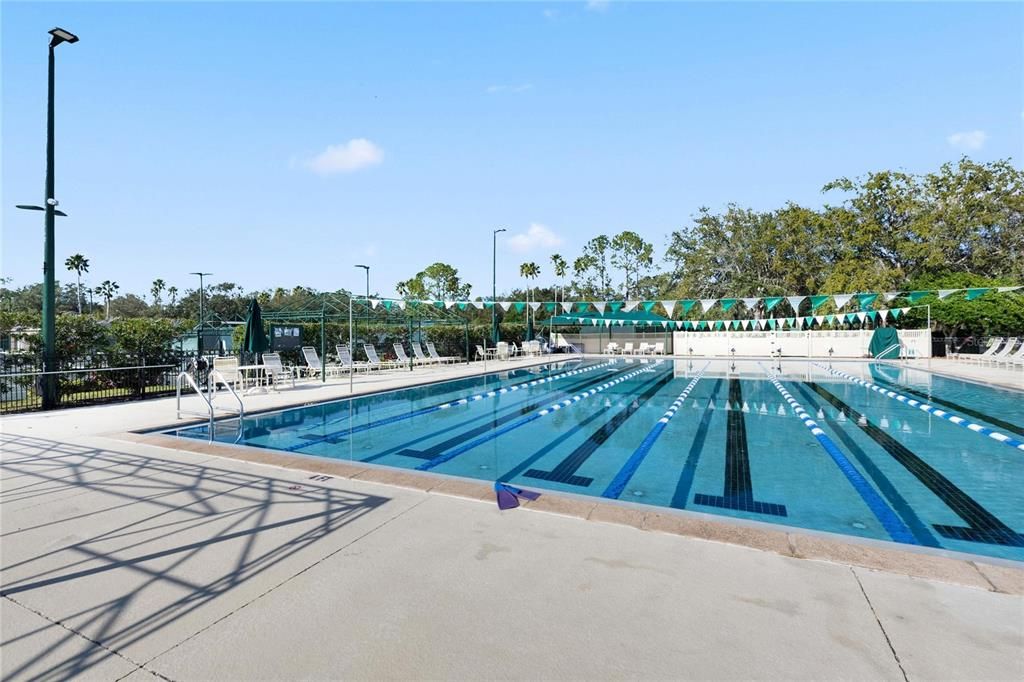 合同活跃: $475,000 (4 贝兹, 2 浴室, 2288 平方英尺)