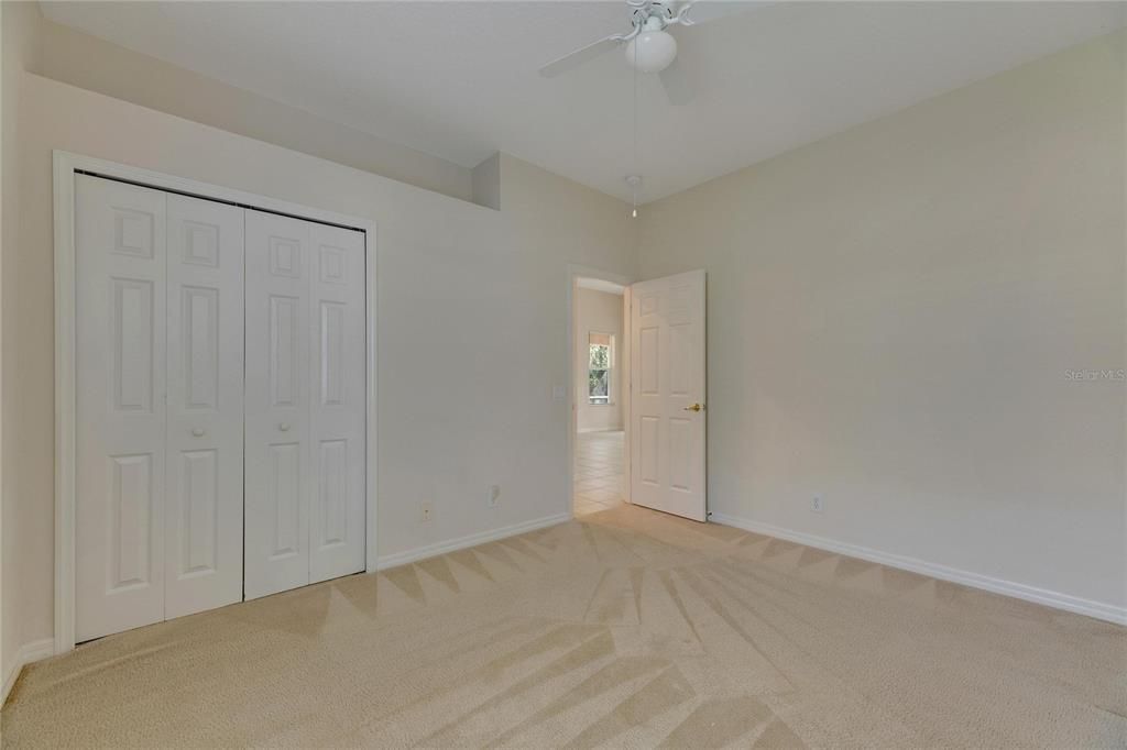 合同活跃: $475,000 (4 贝兹, 2 浴室, 2288 平方英尺)