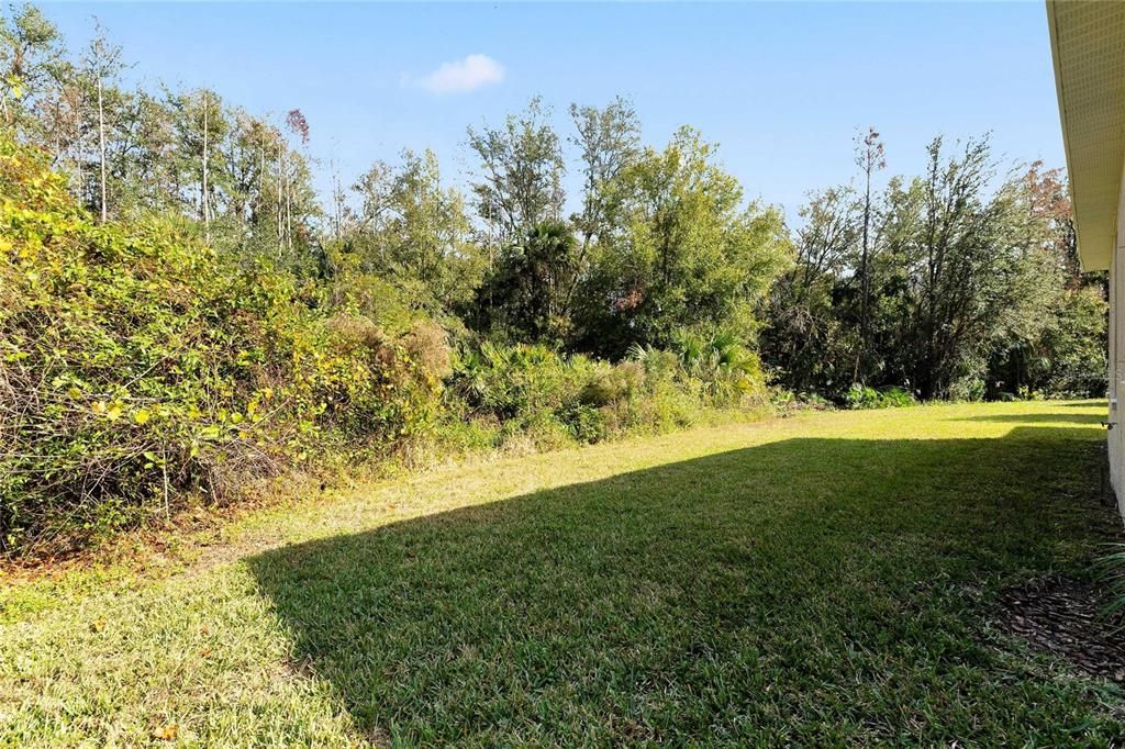 合同活跃: $475,000 (4 贝兹, 2 浴室, 2288 平方英尺)