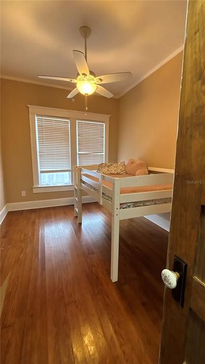 На продажу: $728,900 (4 спален, 2 ванн, 1720 Квадратных фут)