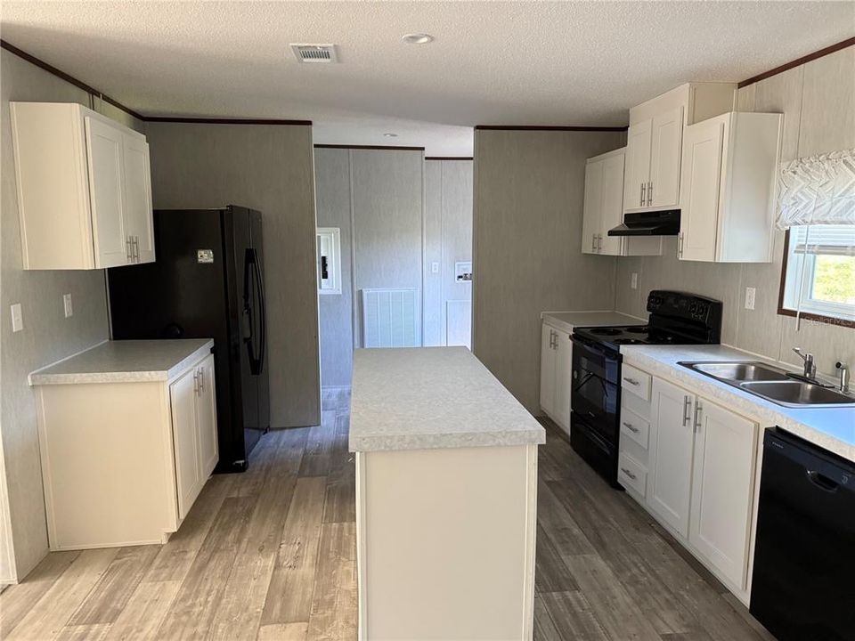 En Venta: $254,000 (3 camas, 2 baños, 1456 Pies cuadrados)