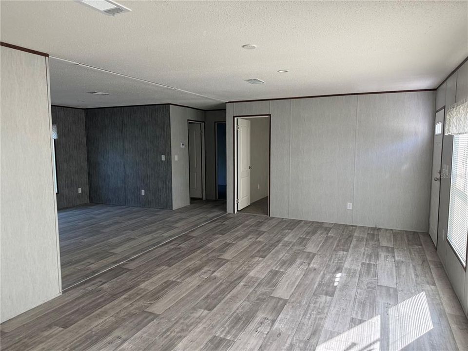 En Venta: $254,000 (3 camas, 2 baños, 1456 Pies cuadrados)