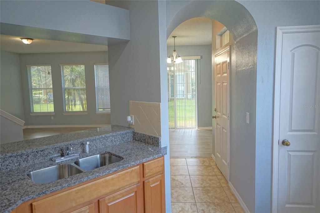 Active With Contract: $1,699 (3 beds, 2 baths, 1609 Square Feet)