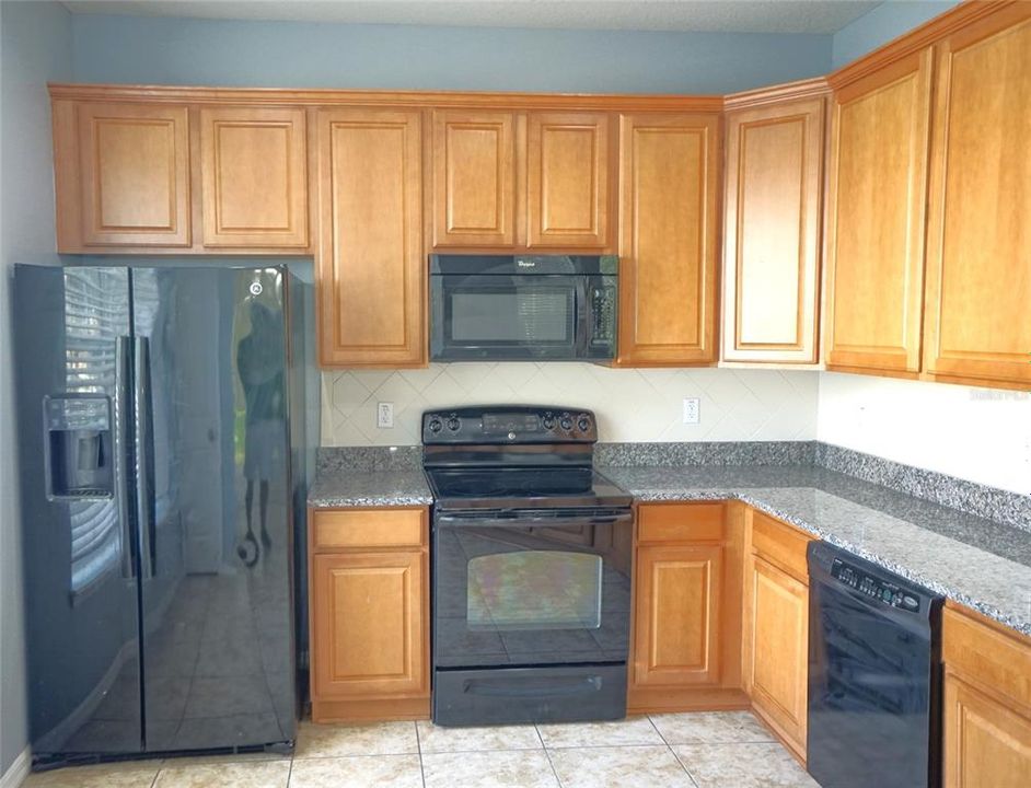 Active With Contract: $1,699 (3 beds, 2 baths, 1609 Square Feet)