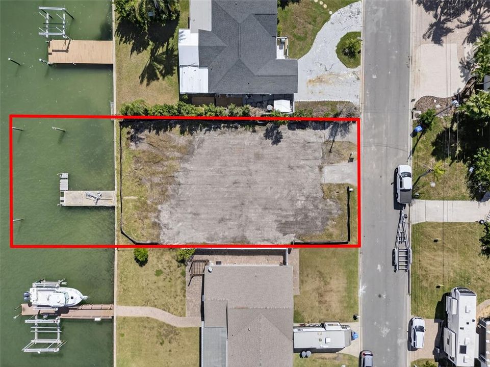 待售: $722,500 (0.19 acres)