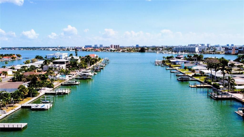 待售: $722,500 (0.19 acres)