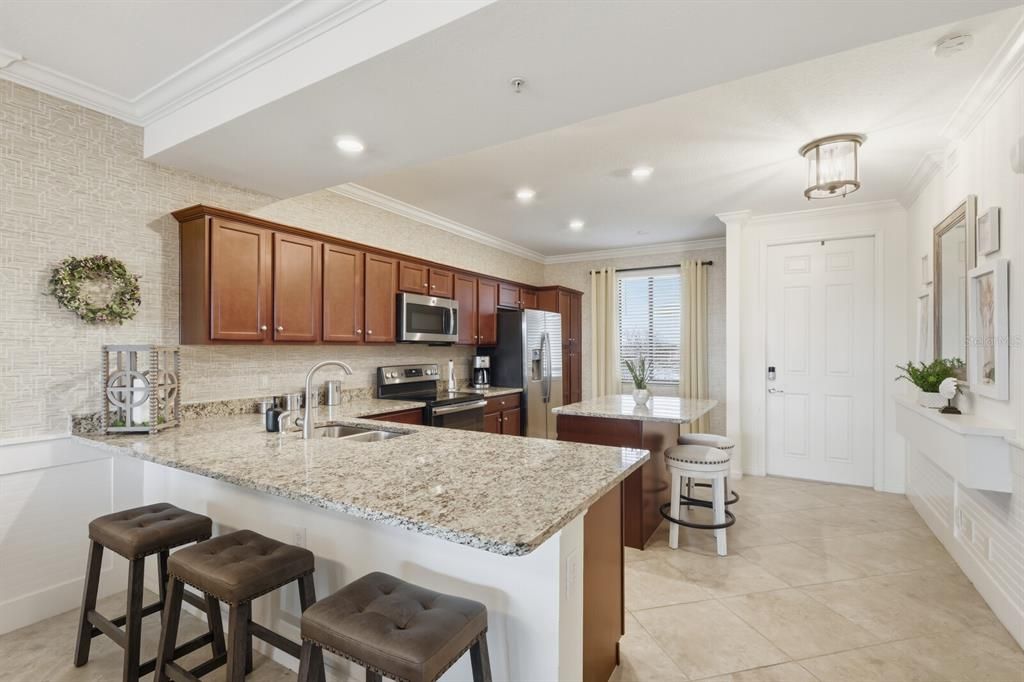 Под контрактом: $309,900 (2 спален, 2 ванн, 1121 Квадратных фут)