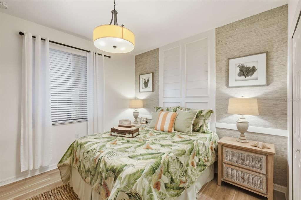 Под контрактом: $309,900 (2 спален, 2 ванн, 1121 Квадратных фут)