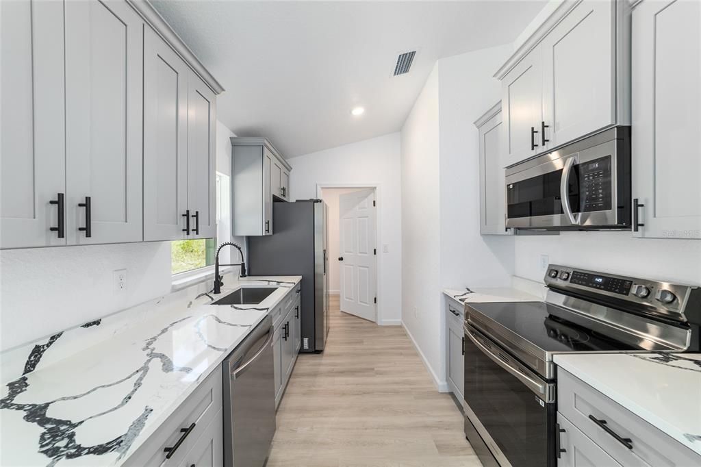 En Venta: $229,000 (3 camas, 2 baños, 1156 Pies cuadrados)