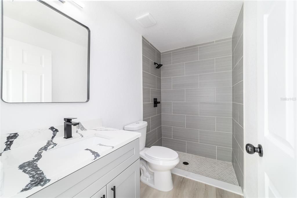 En Venta: $229,000 (3 camas, 2 baños, 1156 Pies cuadrados)