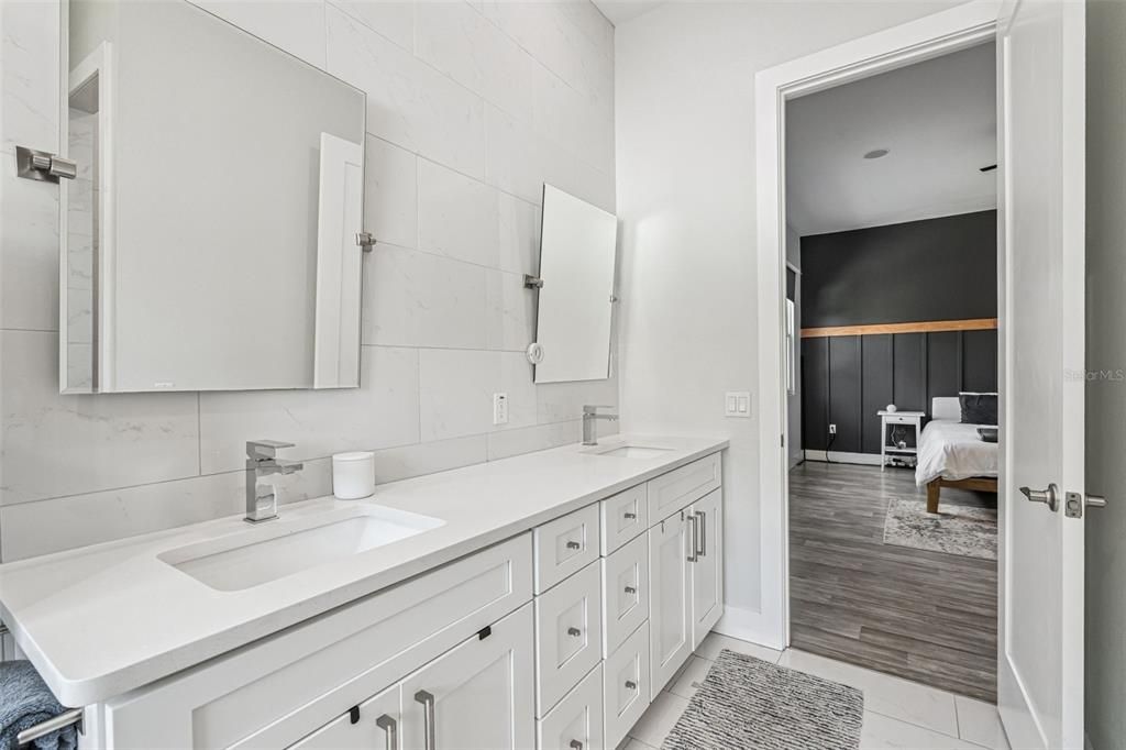 На продажу: $950,000 (4 спален, 3 ванн, 2509 Квадратных фут)