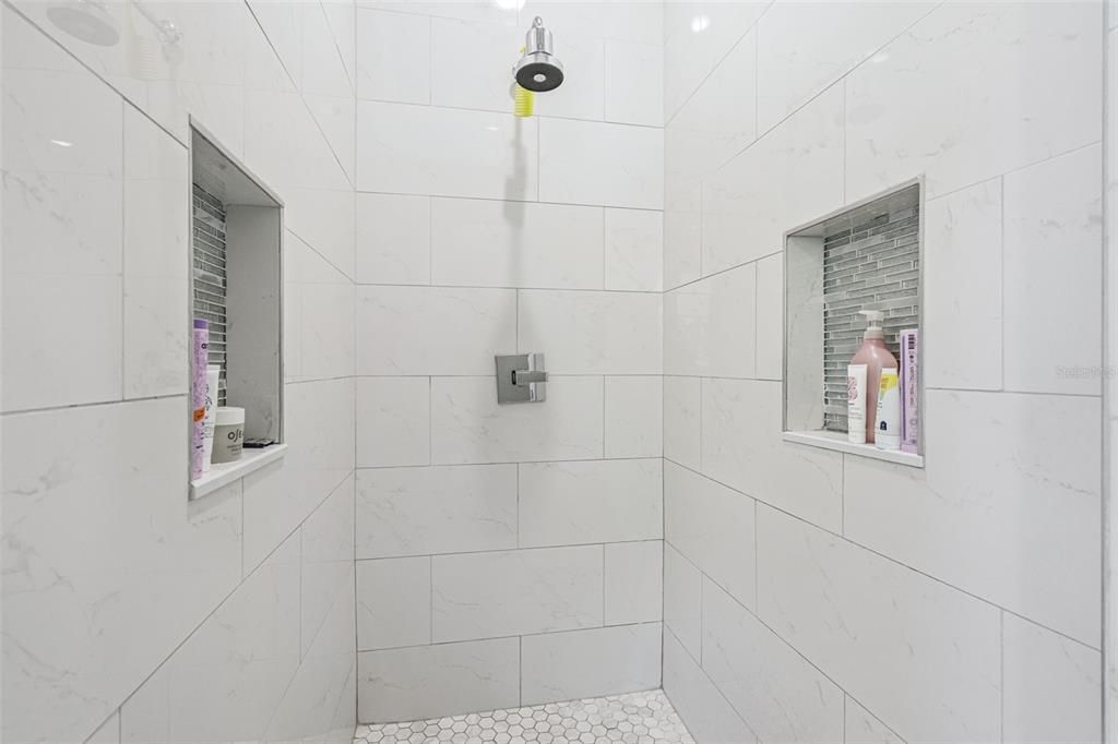 На продажу: $950,000 (4 спален, 3 ванн, 2509 Квадратных фут)