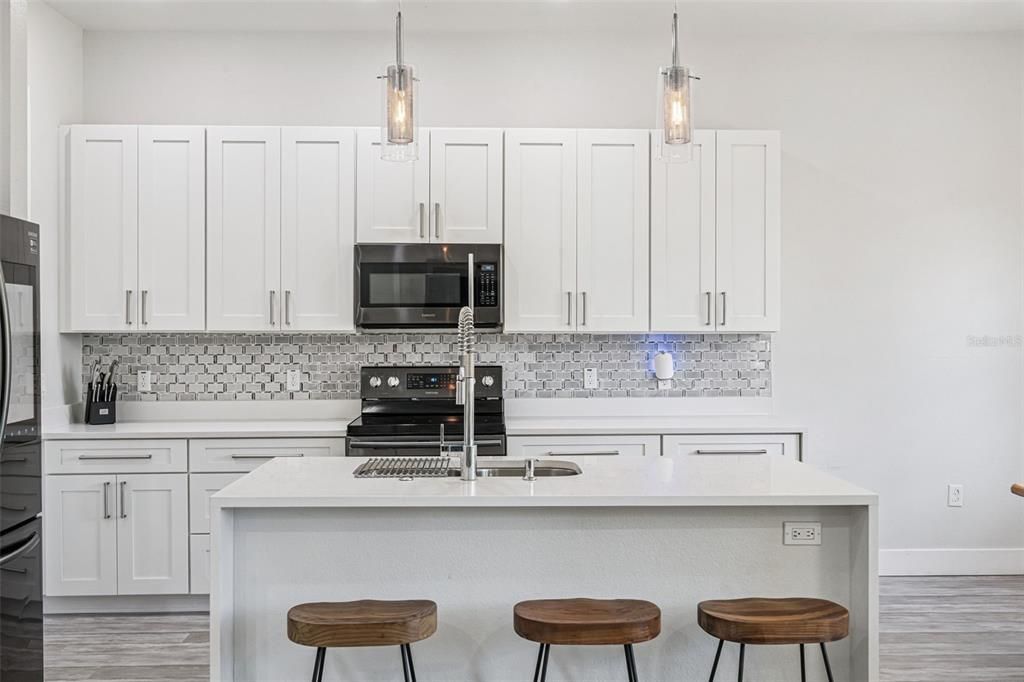 На продажу: $950,000 (4 спален, 3 ванн, 2509 Квадратных фут)