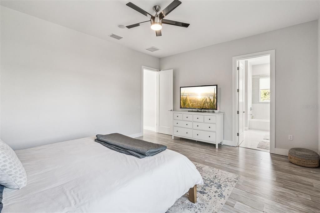 На продажу: $950,000 (4 спален, 3 ванн, 2509 Квадратных фут)