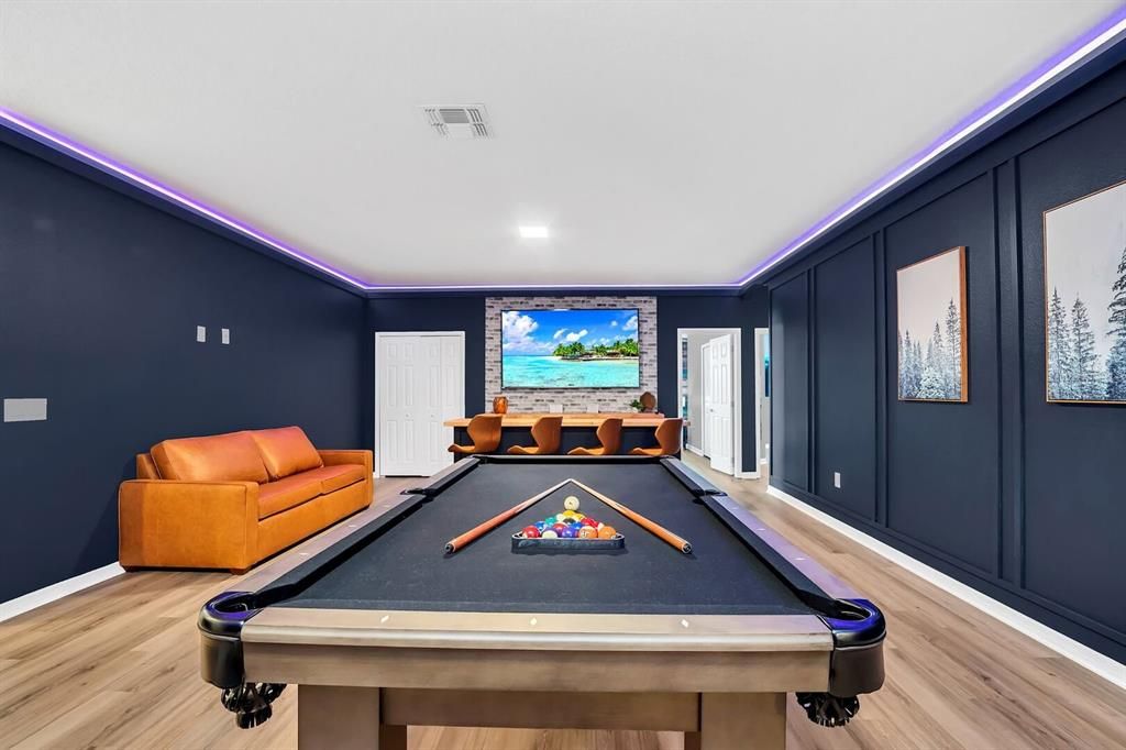 待售: $1,495,000 (15 贝兹, 11 浴室, 6223 平方英尺)