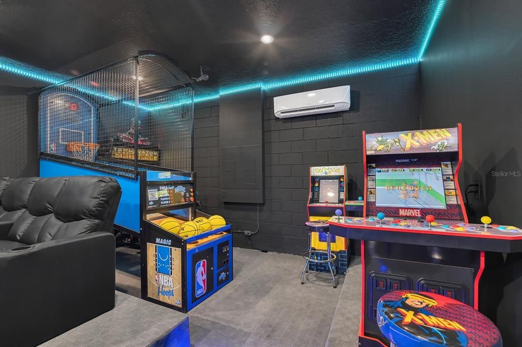 待售: $1,495,000 (15 贝兹, 11 浴室, 6223 平方英尺)