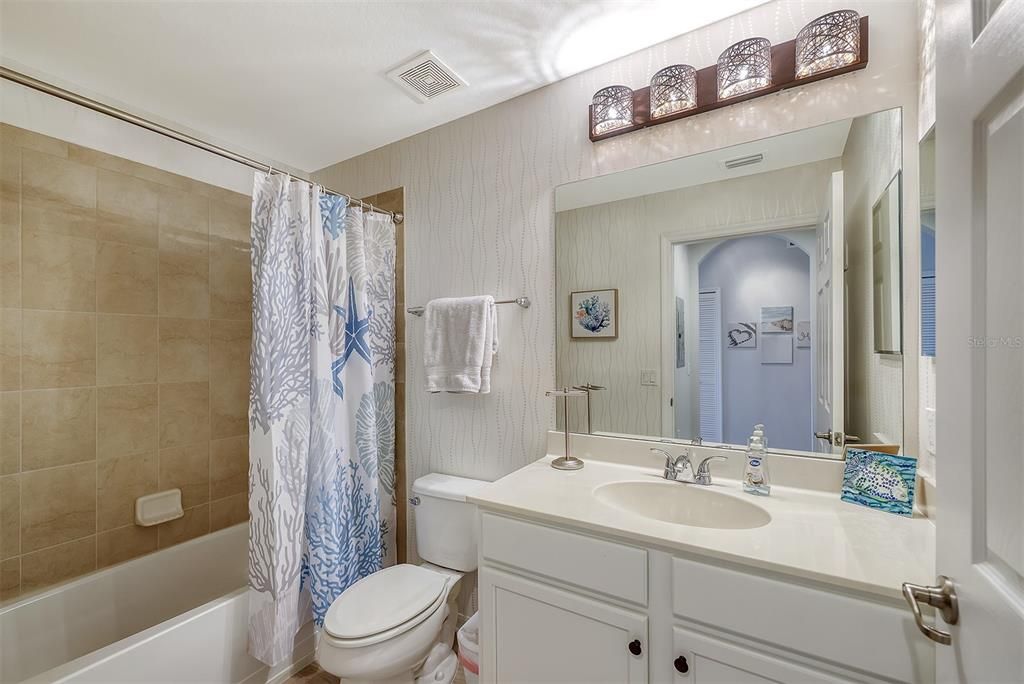 For Rent: $5,000 (2 beds, 2 baths, 1156 Square Feet)