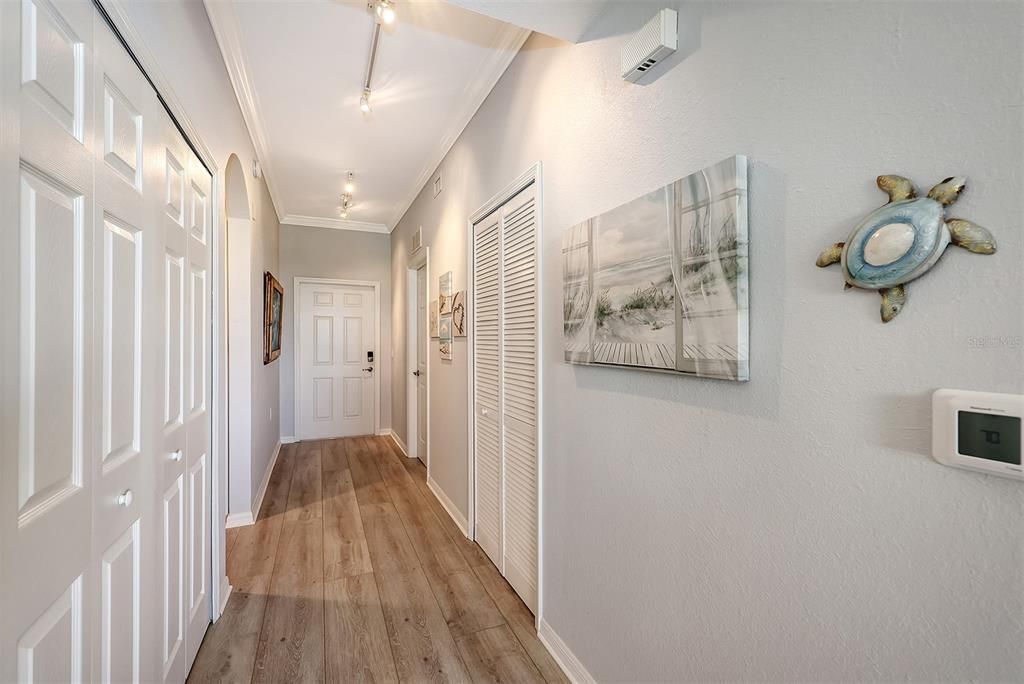 For Rent: $5,000 (2 beds, 2 baths, 1156 Square Feet)