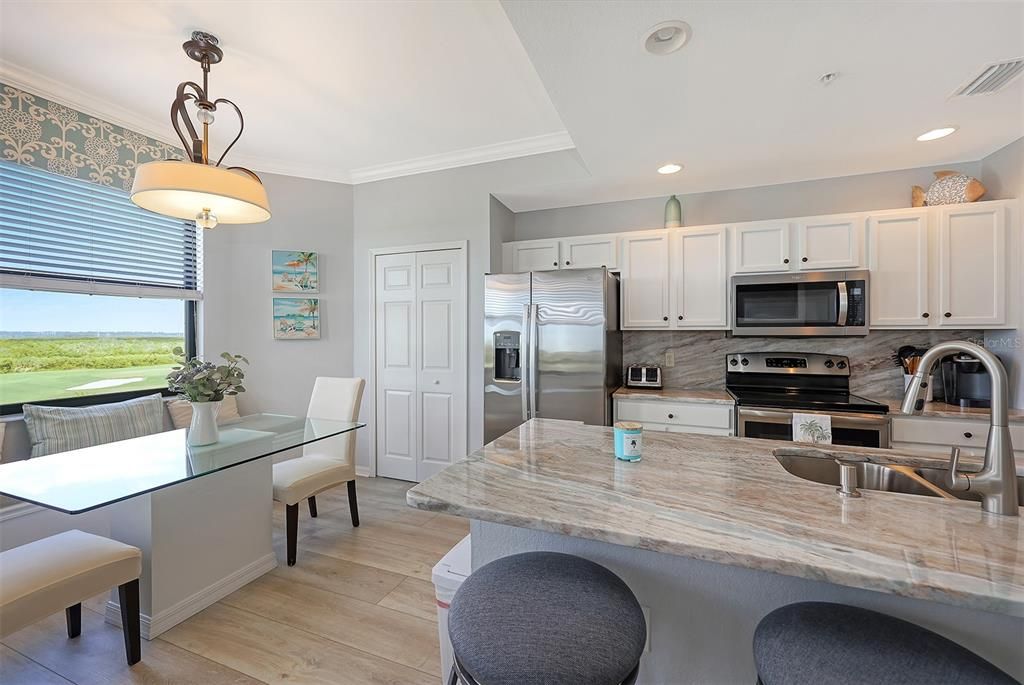 For Rent: $5,000 (2 beds, 2 baths, 1156 Square Feet)