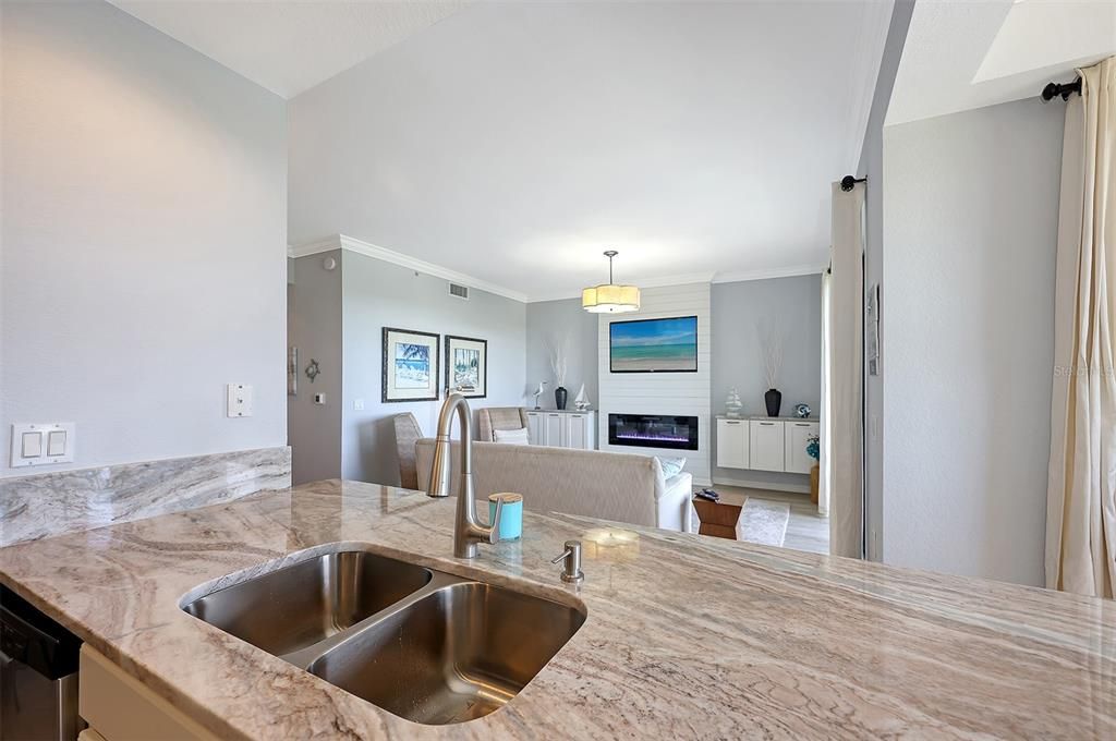 For Rent: $5,000 (2 beds, 2 baths, 1156 Square Feet)