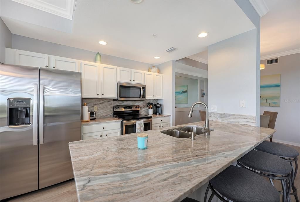 For Rent: $5,000 (2 beds, 2 baths, 1156 Square Feet)