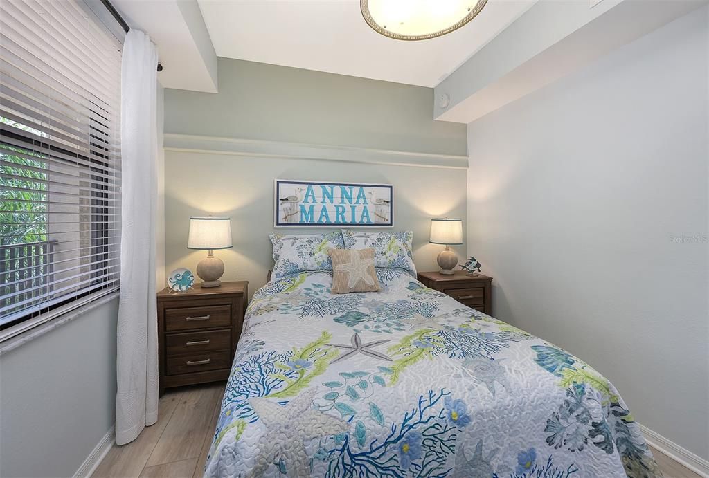 For Rent: $5,000 (2 beds, 2 baths, 1156 Square Feet)