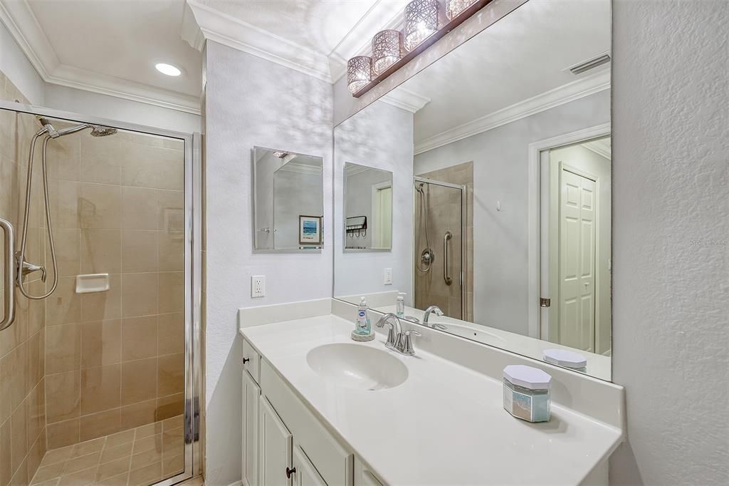 For Rent: $5,000 (2 beds, 2 baths, 1156 Square Feet)