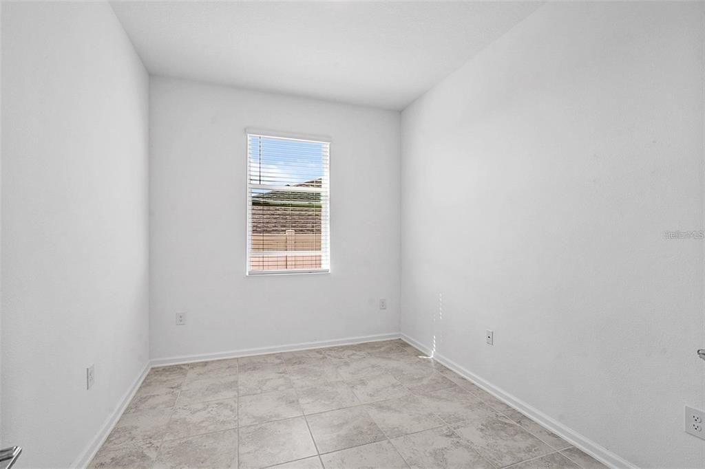 En Renta: $2,150 (4 camas, 2 baños, 1680 Pies cuadrados)