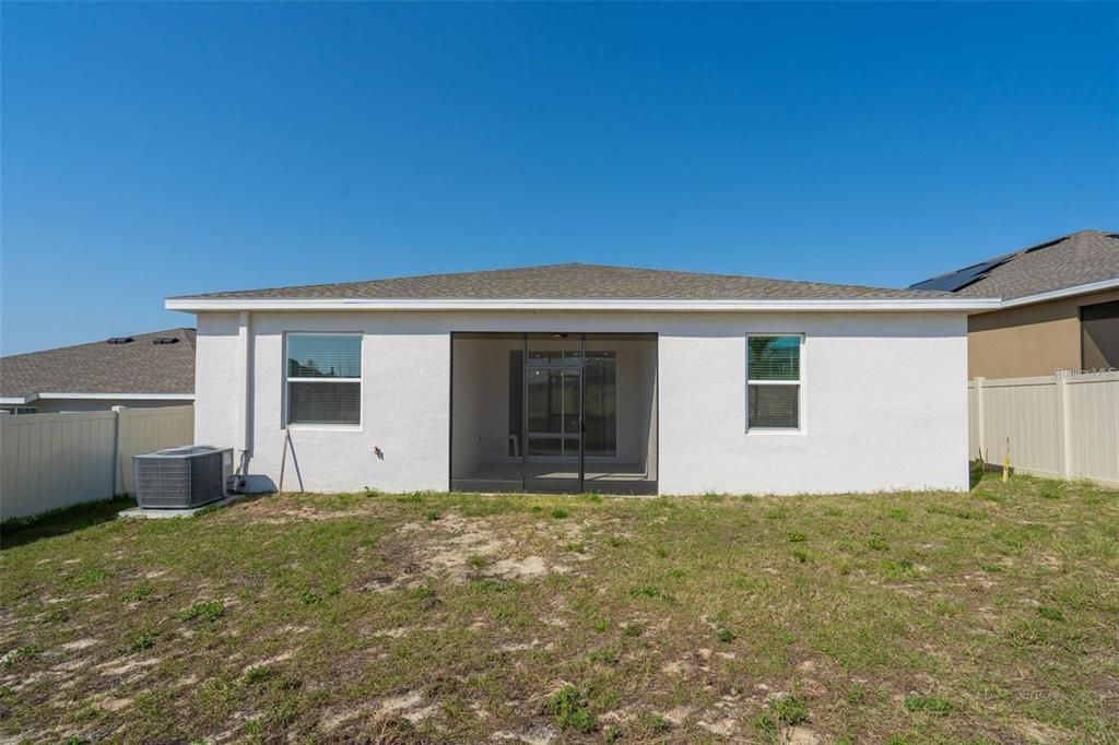 En Renta: $2,150 (4 camas, 2 baños, 1680 Pies cuadrados)