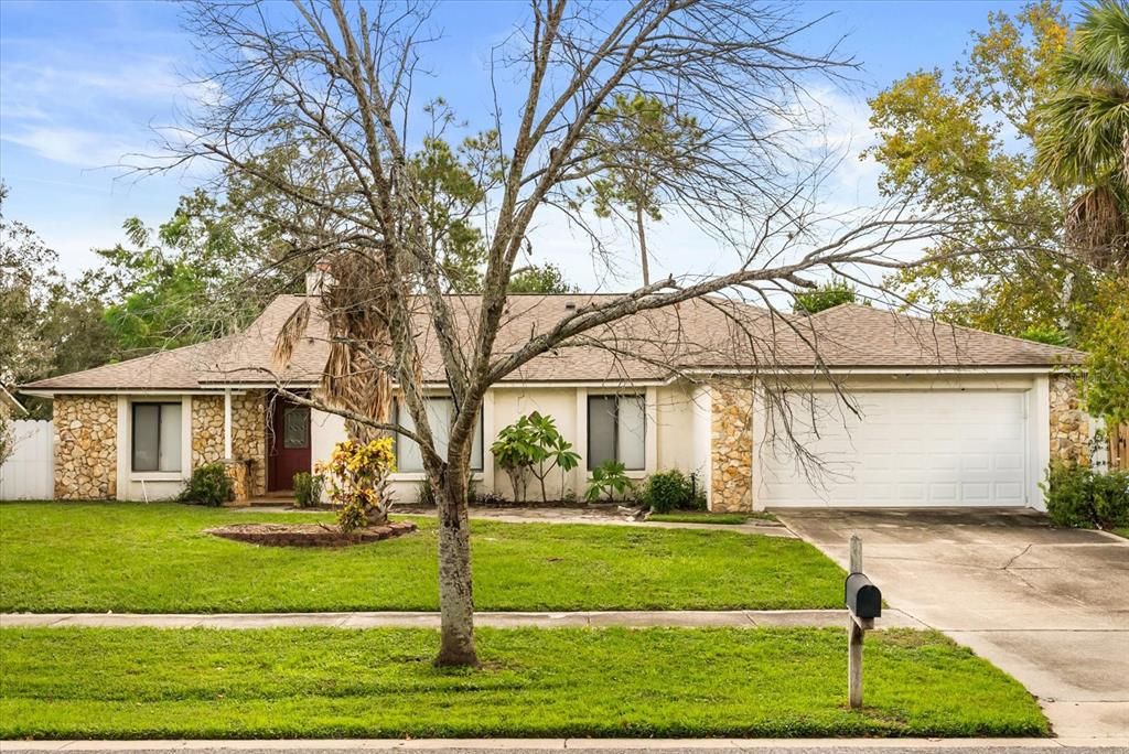 Recently Sold: $490,000 (3 beds, 2 baths, 1860 Square Feet)