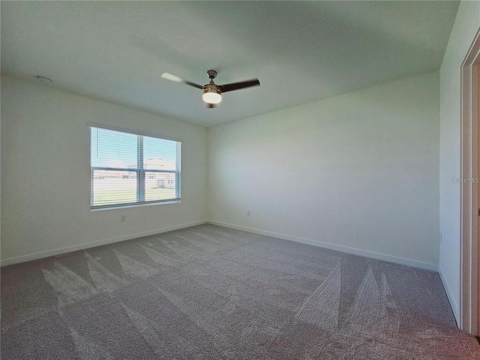 En Renta: $2,250 (4 camas, 2 baños, 1839 Pies cuadrados)