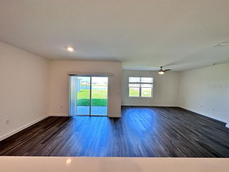 En Renta: $2,250 (4 camas, 2 baños, 1839 Pies cuadrados)