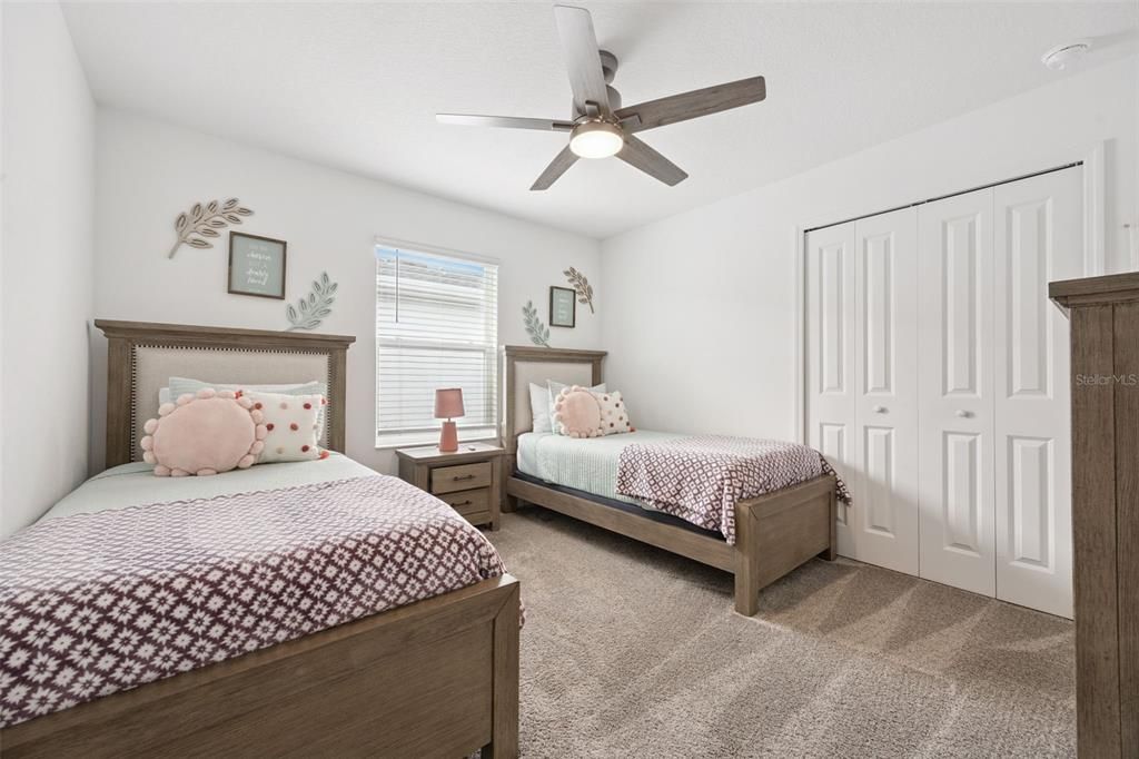 待售: $595,000 (5 贝兹, 4 浴室, 2168 平方英尺)