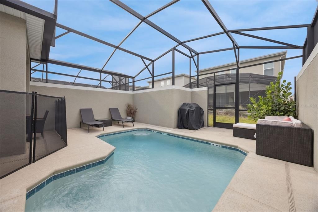 待售: $595,000 (5 贝兹, 4 浴室, 2168 平方英尺)