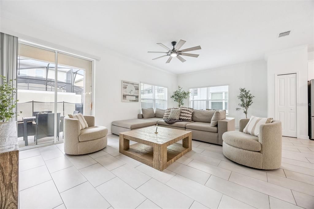 待售: $595,000 (5 贝兹, 4 浴室, 2168 平方英尺)