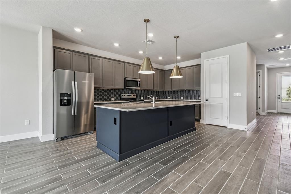 En Venta: $599,990 (6 camas, 5 baños, 3061 Pies cuadrados)