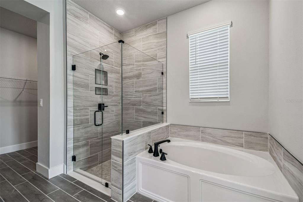 En Venta: $599,990 (6 camas, 5 baños, 3061 Pies cuadrados)