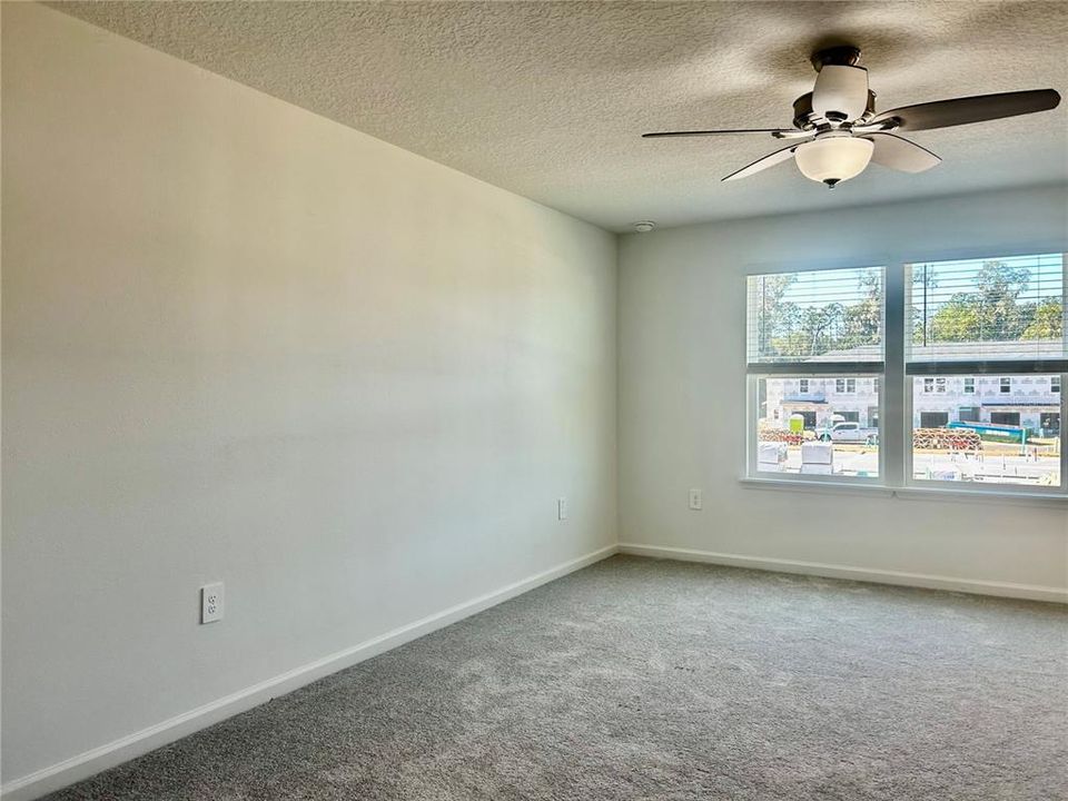 For Rent: $1,900 (3 beds, 2 baths, 1782 Square Feet)