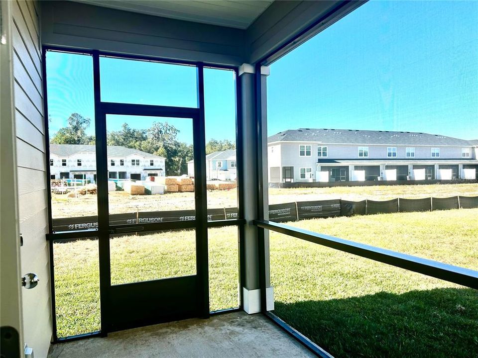 For Rent: $1,900 (3 beds, 2 baths, 1782 Square Feet)