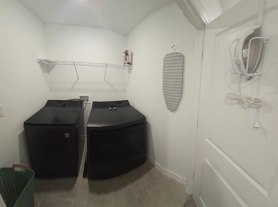 For Rent: $2,500 (3 beds, 2 baths, 1622 Square Feet)