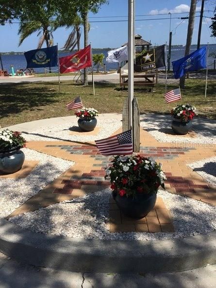 For Sale: $229,000 (3 beds, 1 baths, 1100 Square Feet)